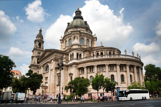 Classic Walk in Budapest Historical Center - What To Expect