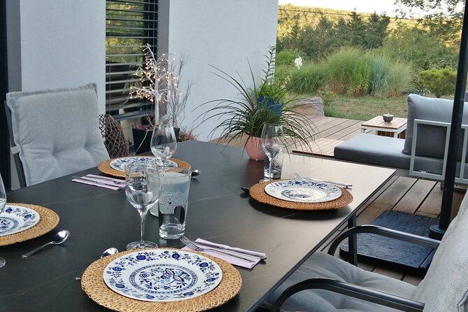 Classy Apéritif Lunch With Breathtaking Nature Views - Location and Ambiance