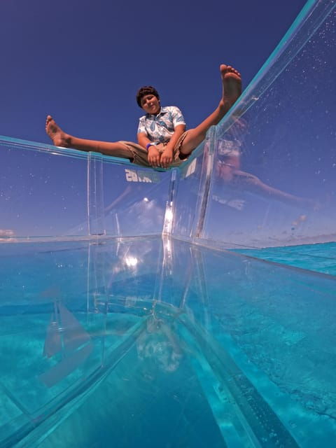 Clear Boat in Cancun, Two Hours Tour to Enjoy the Views! - Beach Visit