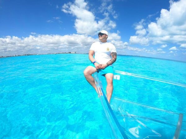 Clear Boat - Photography Opportunities