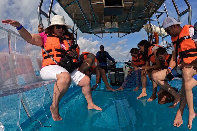 Clear Boat tour in Cancun, 1:30 hours perfect for pictures! - FAQs