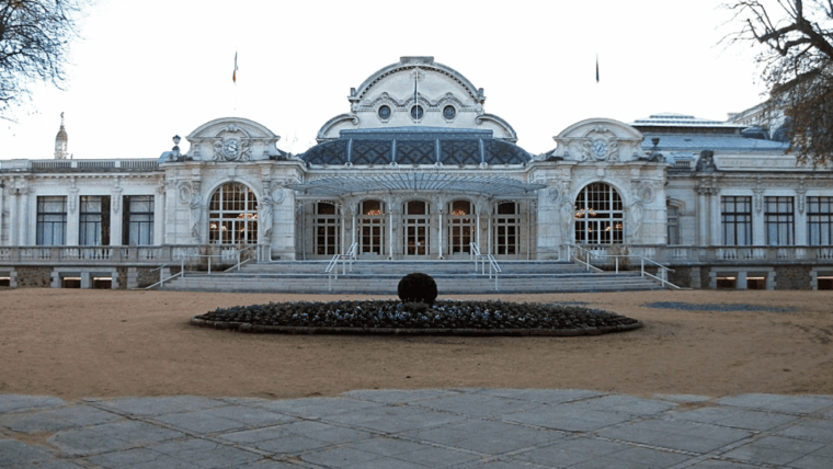 Clermont-Ferrand or Vichy Food Walking Tour: Auvergne Flavors - Clermont-Ferrand Tour Highlights