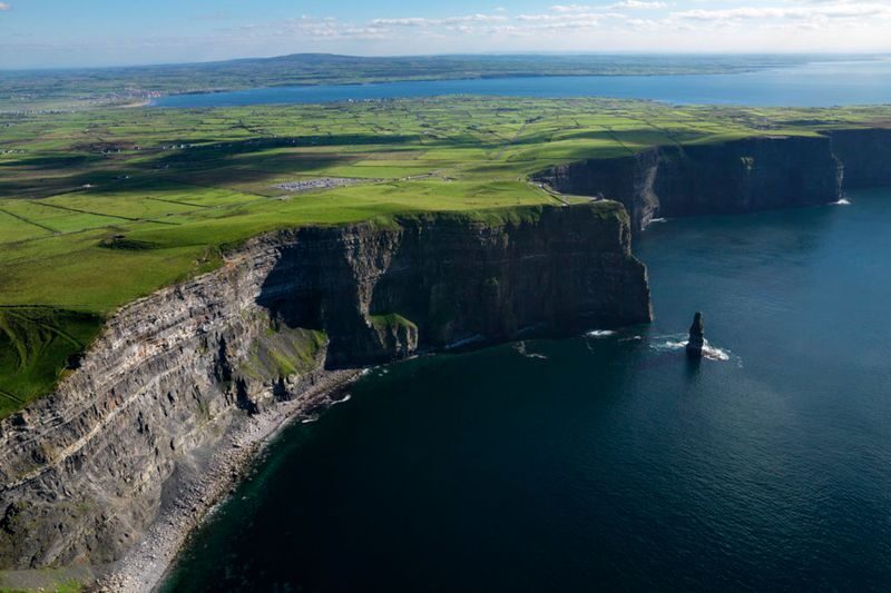 Cliffs of Moher, Burren & Galway Tour - A short introduction to the Burren’s stone country