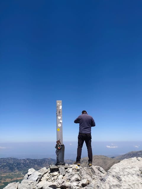 Climb Gingilos Summit - Included Amenities