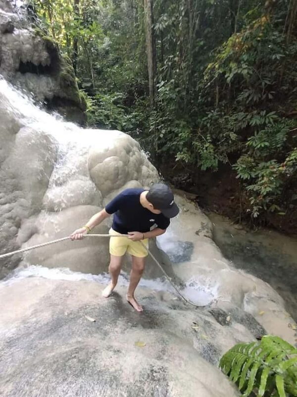 Climb Sticky Waterfall Like Spiderman from Chiang Mai city - FAQ