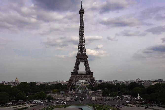 Climb up the Eiffel Tower and See Paris Differently (Guided Tour) - Enjoying the View From the Eiffel Tower