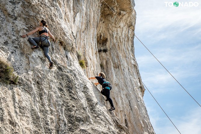 Climbing Experience - the Path of the Gods - Spectacular 34-Mile Scenic Route