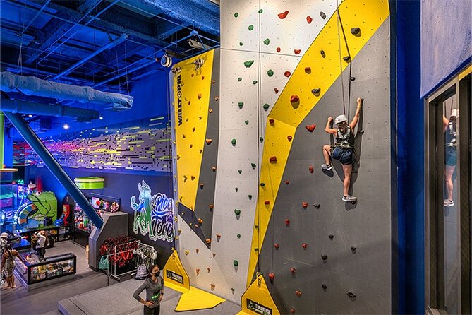 Climbing on Pico Del Toro, the Largest Wall in the Caribbean Toroverde Urban Park - Tour Details