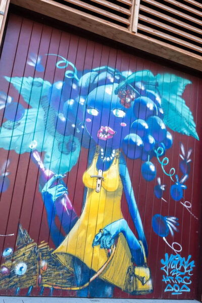 Clos Des Quarterons: Chai Doeuvres Wine & Street Art - Accessibility Information