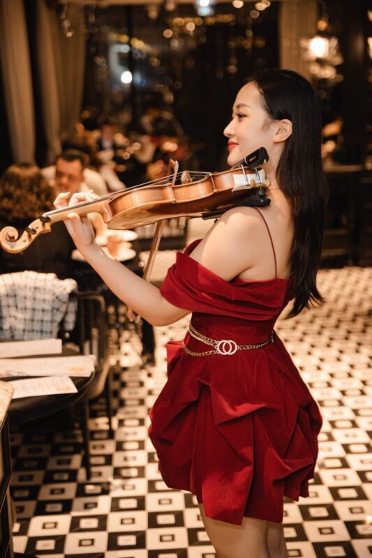 Cloud Nine Fine Dining in Hanoi: Skyline Views & Vietnamese Cuisine - A relaxed pace and attentive service