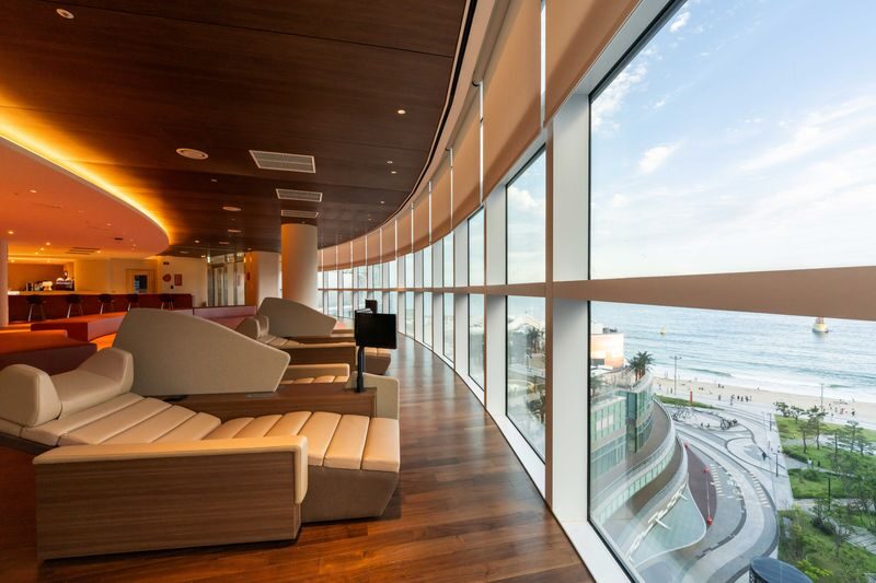 CLUBD OASIS Spa & Water Park Admission in Busan - Change gears in the jjimjilbang