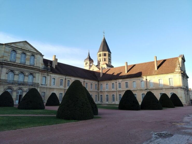 Cluny Abbey : Private Guided Tour With Ticket Included - Inclusions and Exclusions