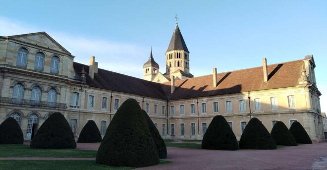 Cluny Abbey : Private Guided Tour With Ticket Included - The Abbey Exploration Experience