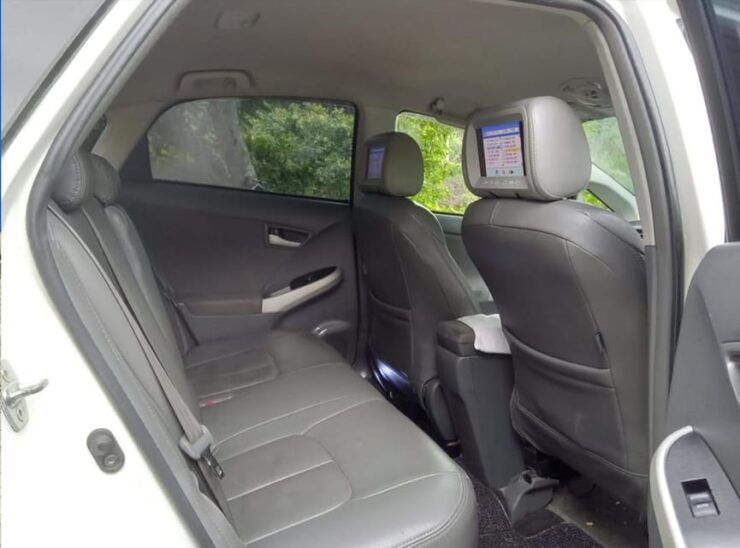 CMB Airport to Personal Driver With English Speaking - Experience Highlights