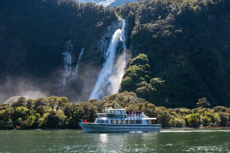 Coach Cruise Fly Milford Sound from Queenstown - Who should choose this Milford Sound trip?