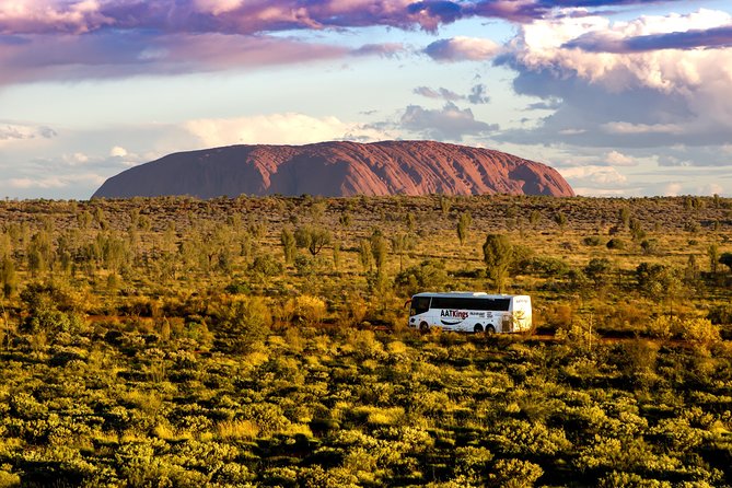 Coach Transfer From Ayers Rock (Uluru) to Kings Canyon - What to Expect During the Transfer
