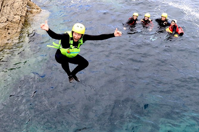 Coasteering Experience in Newquay - Whats Included