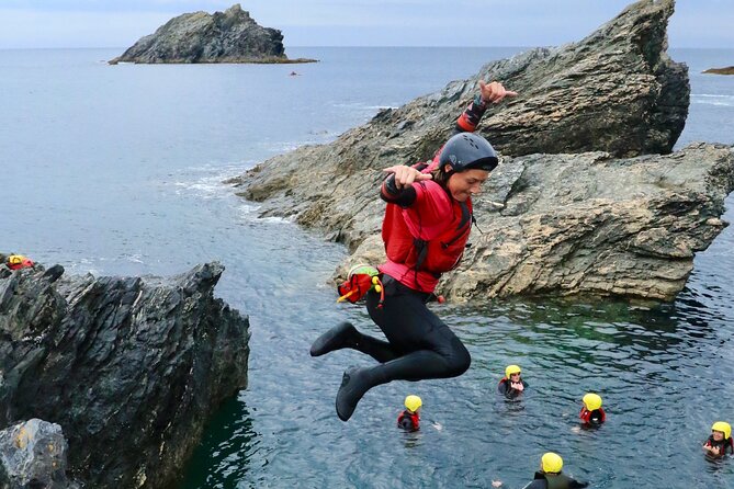 Coasteering Experience in Newquay - Meeting and Pickup