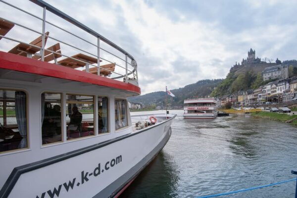 Cochem: Panoramic Cruise on the Moselle River - Refreshments and Accessibility