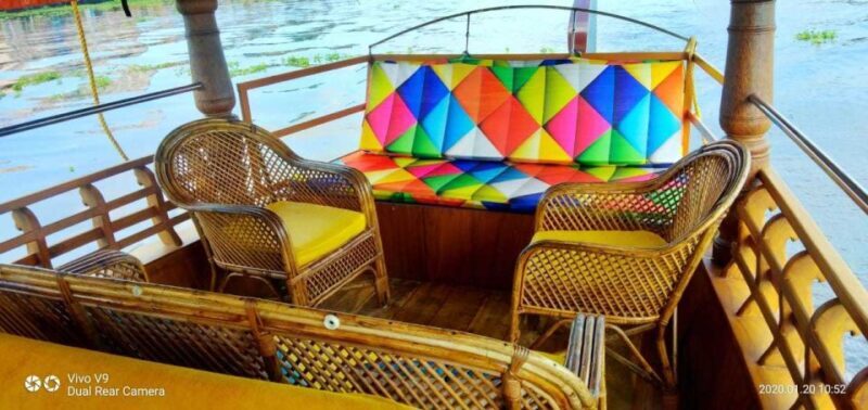 Cochin : Alleppey/Alappuzha Backwater Canoe (Shikara) Cruise - The Price and Value