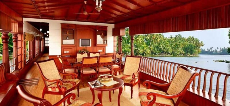 Cochin: Alleppey Backwater Private Day Tour with Houseboat - The Sum Up