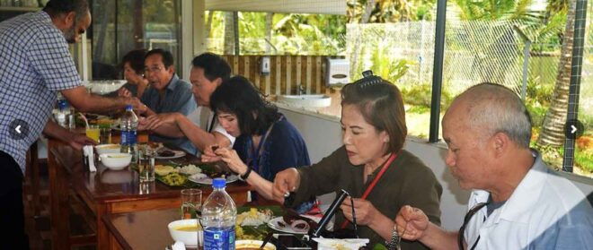 Cochin: Half-Day Backwater Village Eco Boat Cruise W/ Lunch - Meeting Point and Transportation