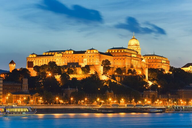 Cocktail Cruise Downtown Budapest - The Sum Up