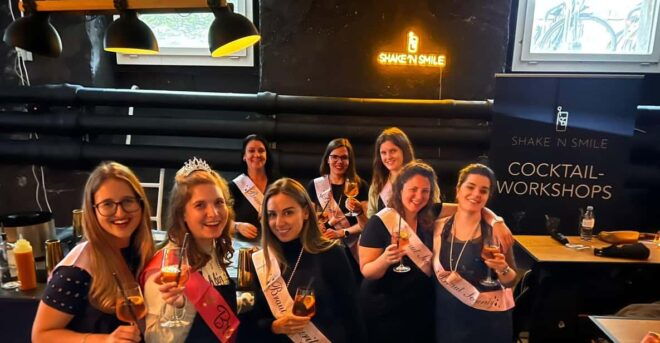 Cocktail Workshop in Zurich (by Shake N Smile) - Atmosphere and Interaction