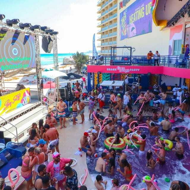 Coco Bongo Beach Tickets - The Atmosphere and Audience