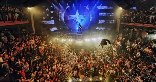 Coco Bongo Night Club in Cancun - Dress Code and Age Restrictions