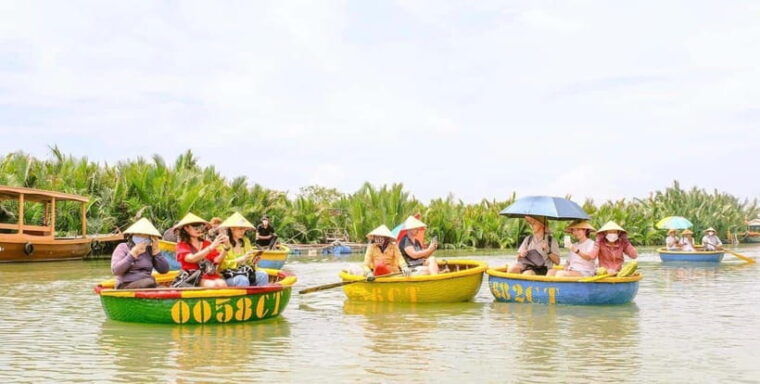 Coconut Basket Boat Ride in Hoi An - Getting to Coconut Island