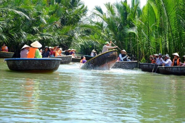 COCONUT JUNGLE-HOI AN CITY-BOAT RIDE-RELEASE FLOWER LANTERN - Lantern Release Experience
