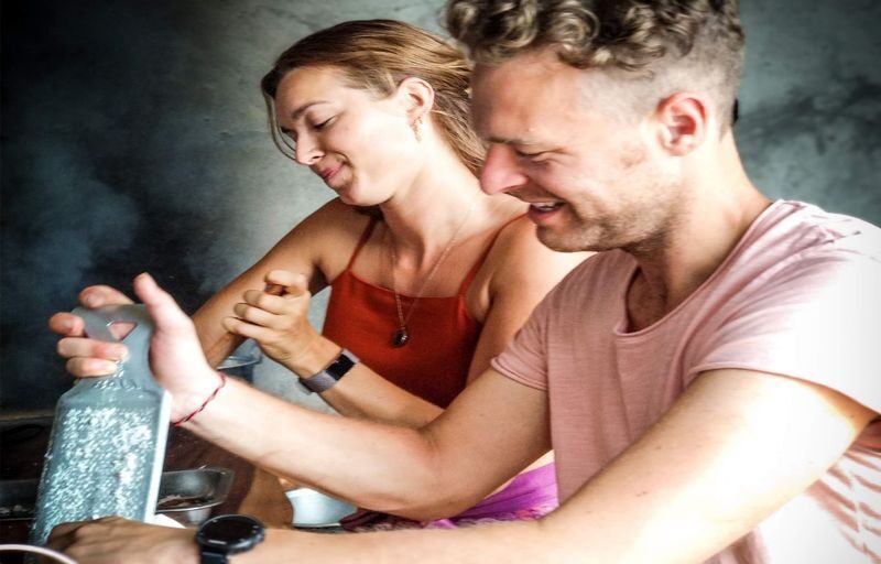 Coconut Oil Class With Balinese Family - A welcome in a family courtyard