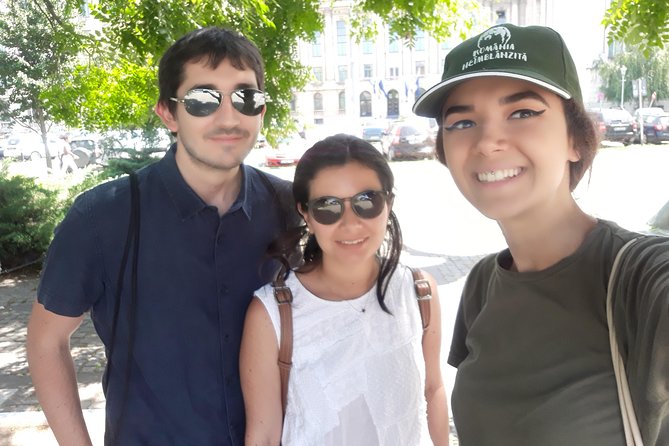 Coffee & Sweets Tour on the Amazing Victory Avenue - Tour Highlights