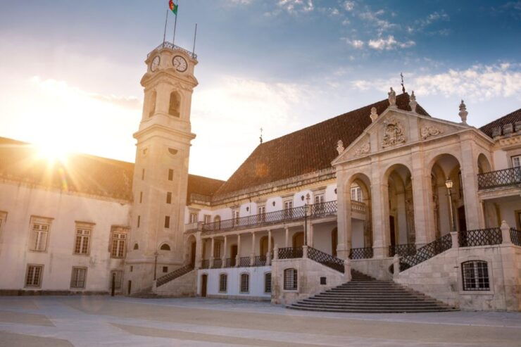 Coimbra: First Discovery Walk and Reading Walking Tour - Experience