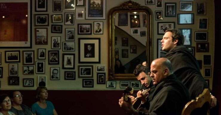 Coimbra: Live Fado Show With Port Wine Tasting - Experience Highlights