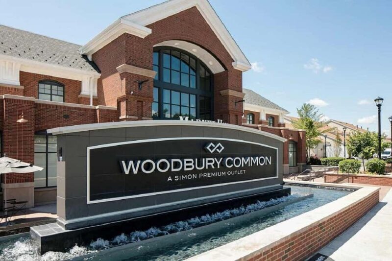 Cold Spring Town&Woodbury Outlets 1-day Tour From NY - Transport and Guide Service