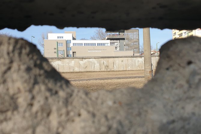 Cold War and Berlin Wall Tour in Italian - Tour Highlights