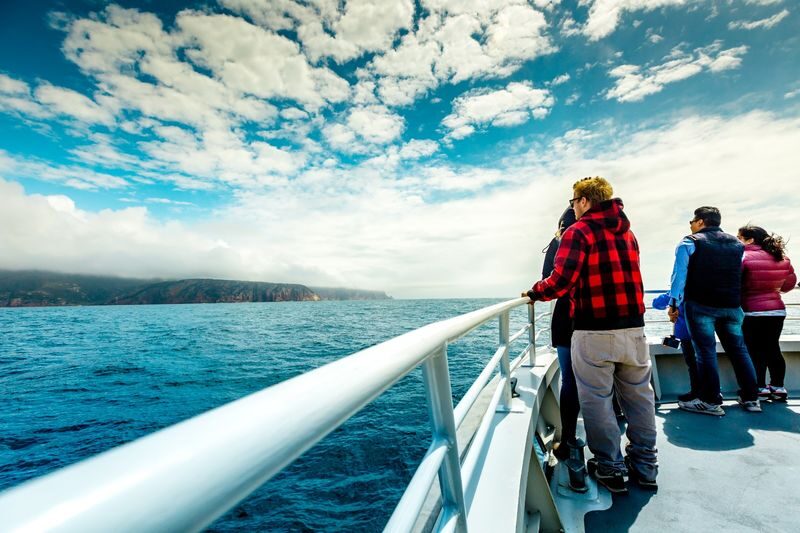 Coles Bay to Wineglass Bay Sightseeing Cruise - Choosing between Vista Lounge and Sky Lounge
