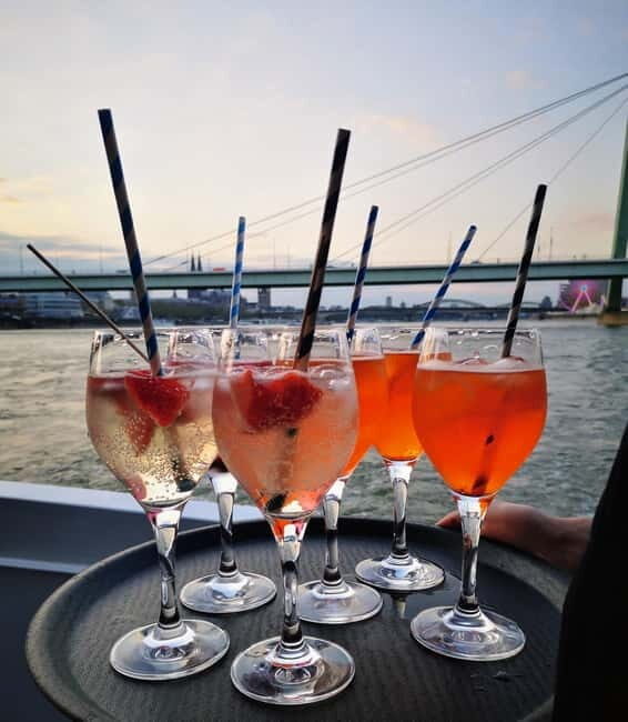 Cologne: 1-hour Rhine Cruise in Cologne - Commentary and Atmosphere