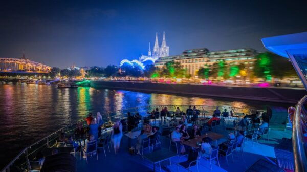 Cologne: 2-Hour Evening Cruise on the Rhine River - Food and Beverage Options