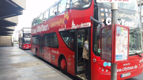 Cologne: 24h Hop-On Hop-Off Sightseeing Bus Ticket - Hop-On Hop-Off to See Favorite Sights