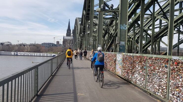 Cologne: 3-Hour Guided Bike Tour - Experience Highlights