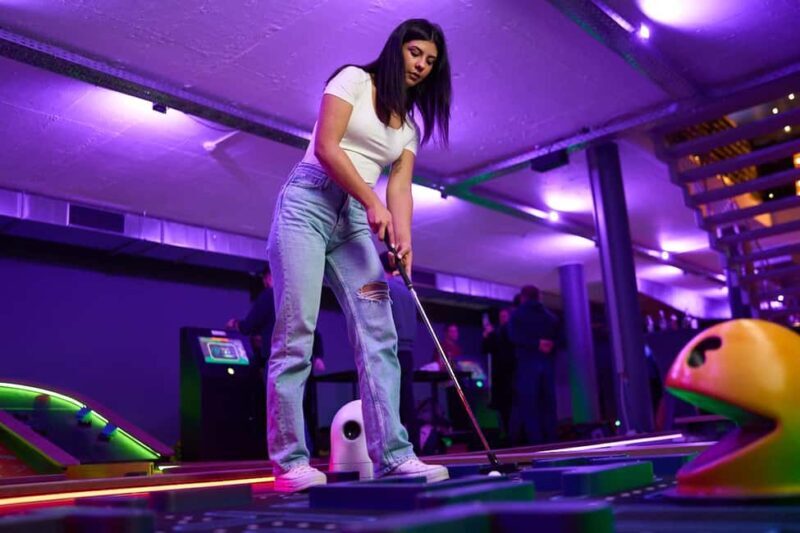 Cologne: Adventure Minigolf Interactive tour through movie sets! - FAQ