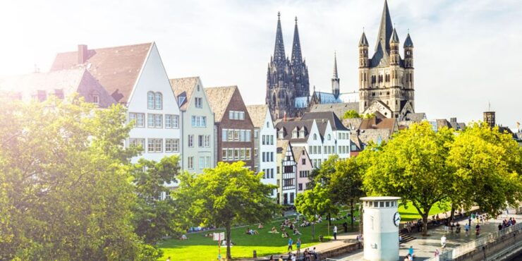 Cologne: Cathedral Builder Self-Guided Smartphone Tour - Booking Details