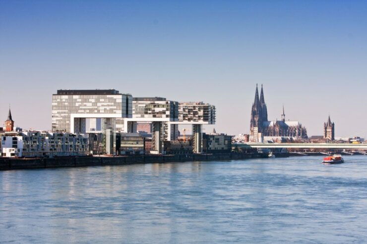 Cologne: City Cruise on the Rhine Along Old Town - Experience Highlights