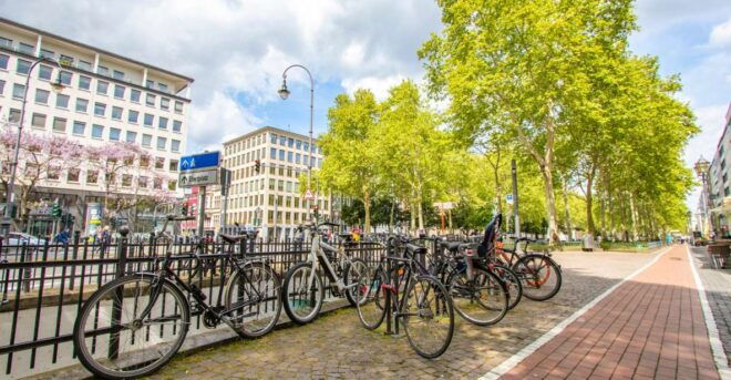 Cologne: City Sightseeing and Photography Walking Tour - Full Description