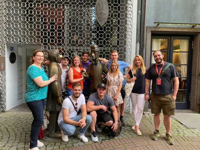 Cologne: Discover Cologne Beer With an Old Town Beer Tour - Selecting Participants and Checking Availability