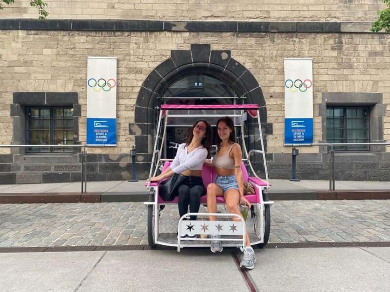 Cologne: E-Rickshaw Sightseeing Tour - City Tour - City Tour - Bike Taxi - Who Will Love This Tour?
