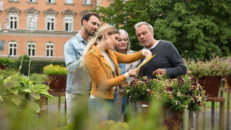 Cologne Ehrenfeld: Crime Mystery Tour - Booking and Logistics
